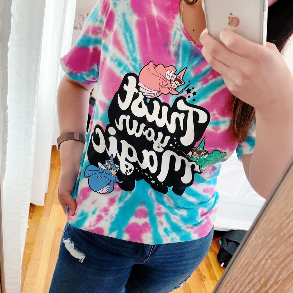 TRUST YOUR MAGIC TEE
